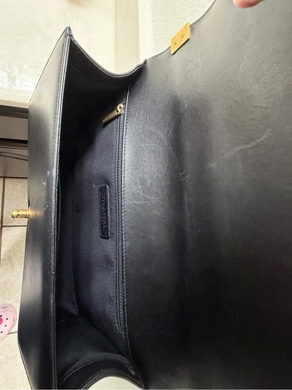 CHANEL classic shoulder